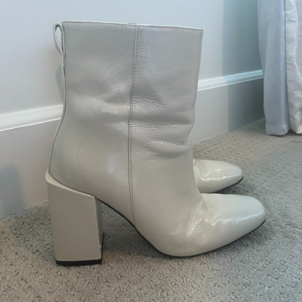 Ami Leather White Anke Go-go Boots Square Toe